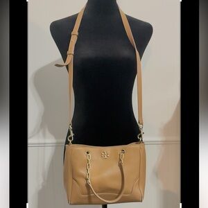 TORY BURCH
Leather Chain-Link Handle Bag